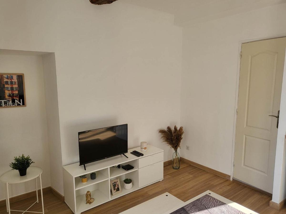 Studio Sur Le Port De Тулон Экстерьер фото